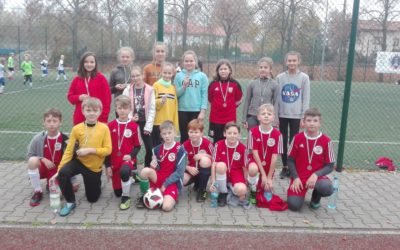 „Z podwórka na stadion o Puchar Tymbarka”
