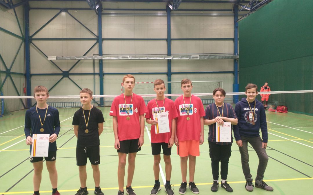 Badminton, mamy awans