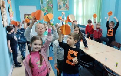 Warsztaty Halloweenowe klasy 2A w Bibliotece Miejskiej
