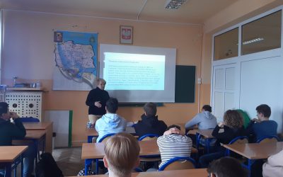 Spotkania klas 8 z p. Marią Kamińską