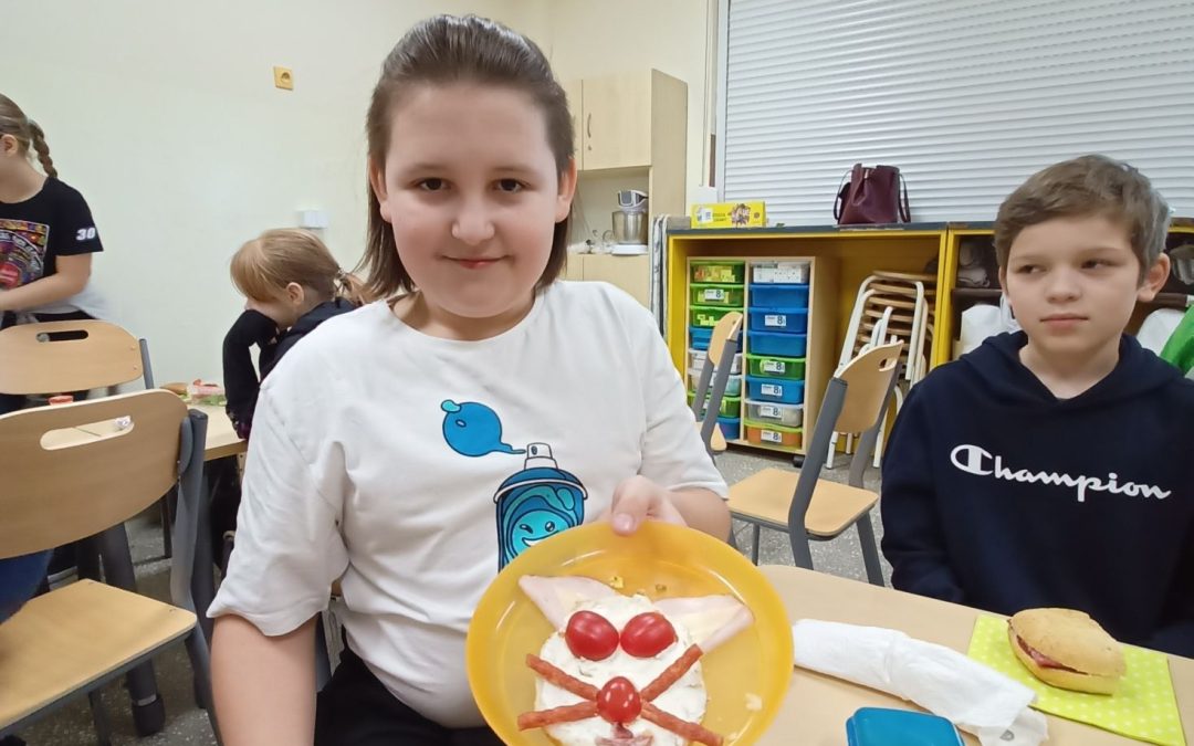 Zabawy kulinarne czyli zdrowe śniadanie kl. IV