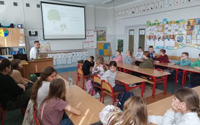Spotkanie z Grzegorzem Karwatem z Zespołu Ochrony Lasu w Łodzi.