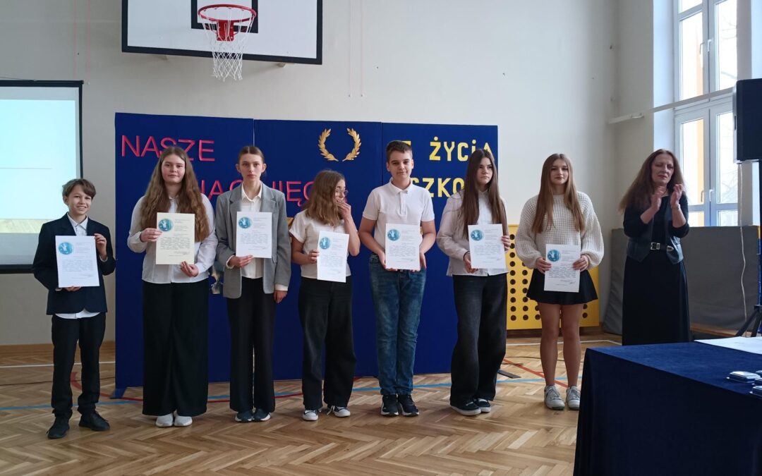 Podsumowanie osiągnięć w pierwszym półroczu w klasach 6-8. Bezpieczne ferie