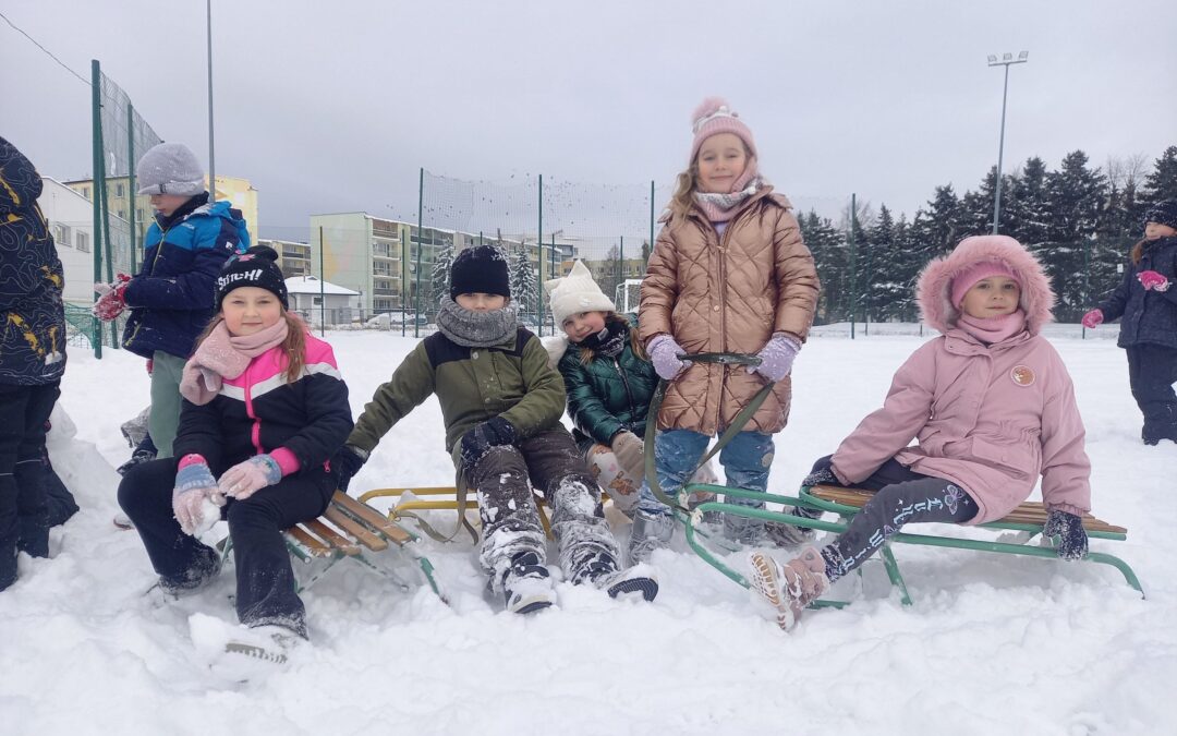 Zabawy zimowe klasy 1D